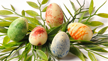 Húsvéti csoki tojás - Tömör ét, tej és fehér csokoládéból!